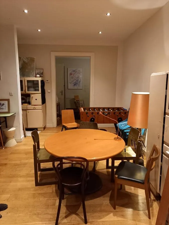 The Room For Artists Viyana Daire